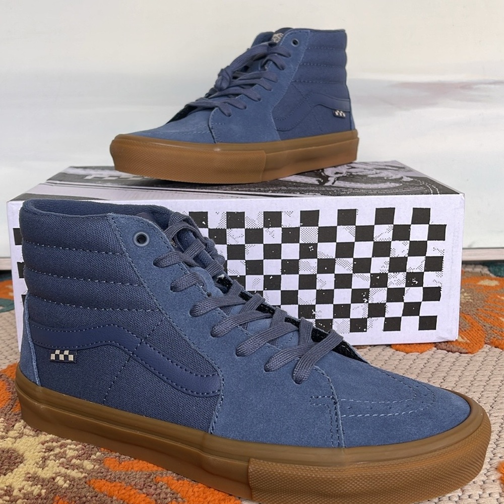 Vans WMNS Skate Sk8-Hi Vintage Blue/Gum
VN0A5FCC0QZ Sneakers - Picture 2 of 16